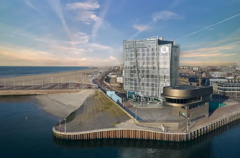 Overnachting in Sea View Twin kamer met zeezicht incl. ontbijt, Spa Flow wellness, zwembad en fitness
