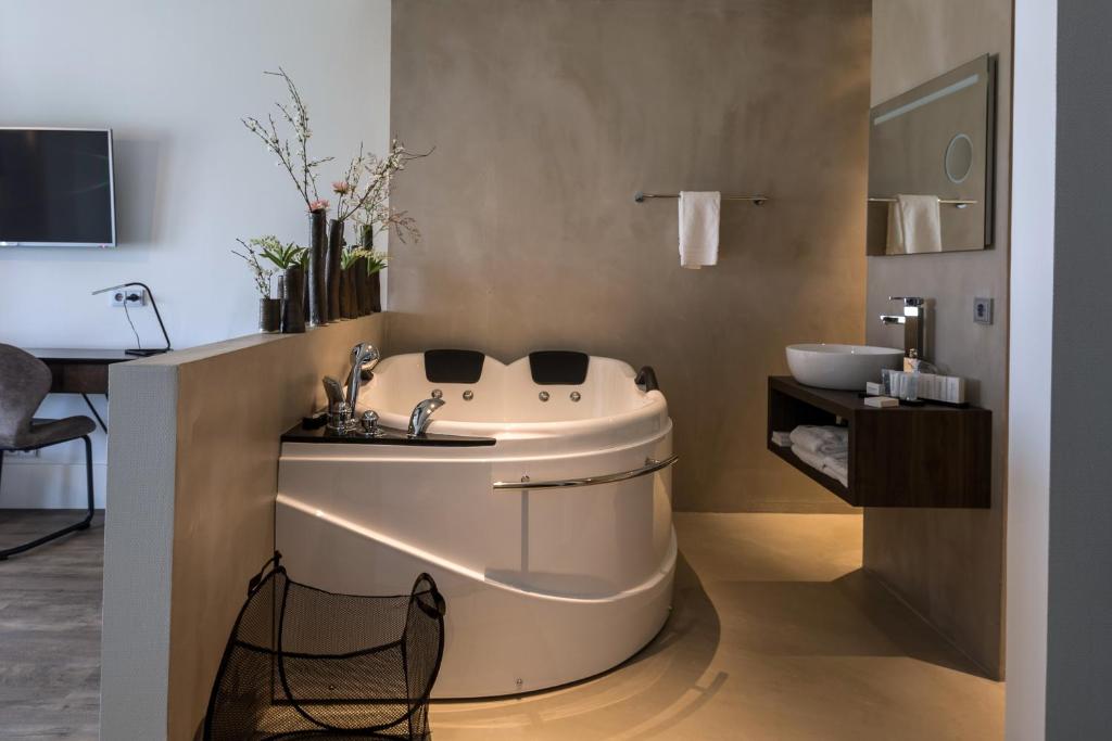 Fruitpark-Hotel-Spa-03