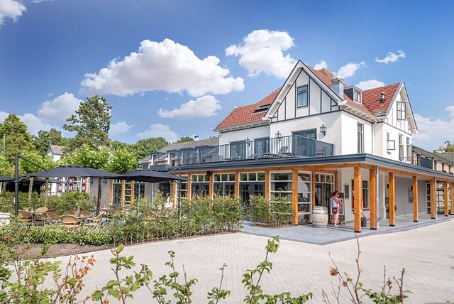 Romantik-Badhotel-Renesse-01