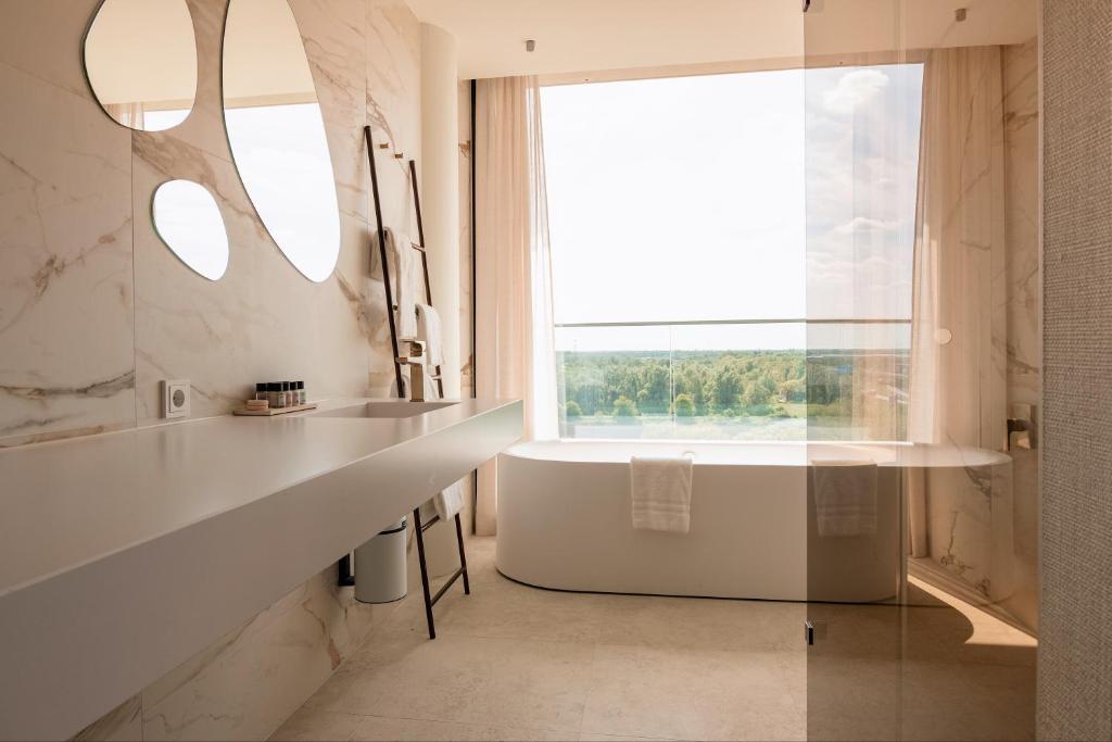 Van-der-Valk-Hotel-Eindhoven-Best-08