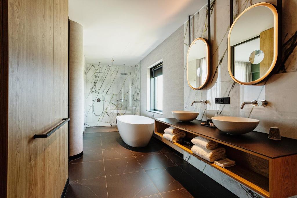 Van-der-Valk-Hotel-Schiedam-01