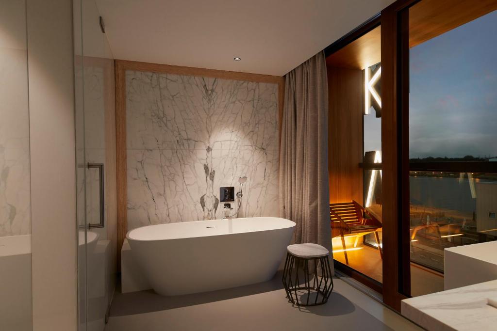 Hotel-Jakarta-Amsterdam-07