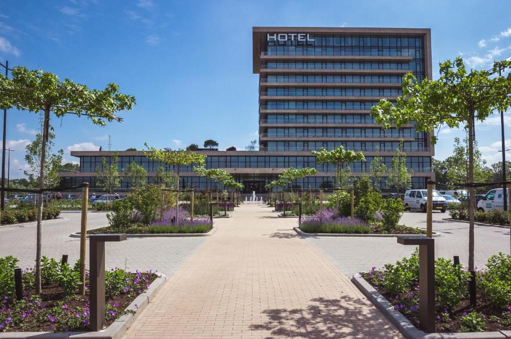 Van-der-Valk-Hotel-Deventer-001